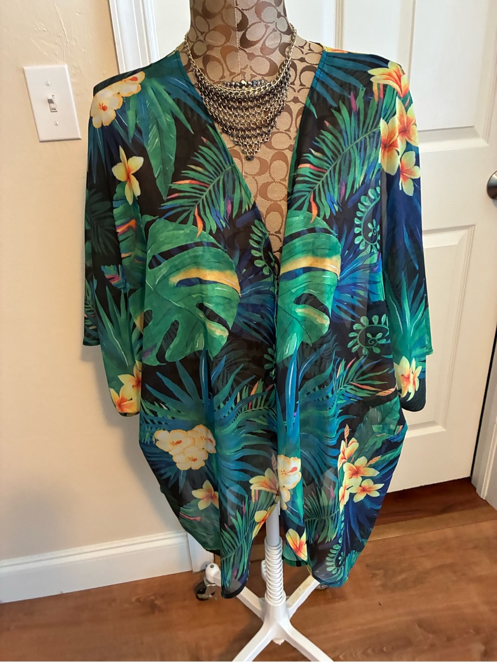 Green Tropical Leaf & Floral Open-Front Kimono